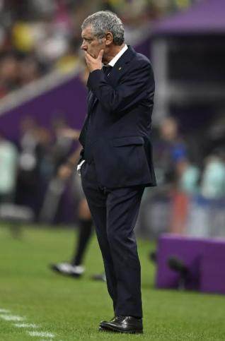 体育赛事-葡萄牙夺不了冠 桑托斯不用戒烟了 去留回国再定！